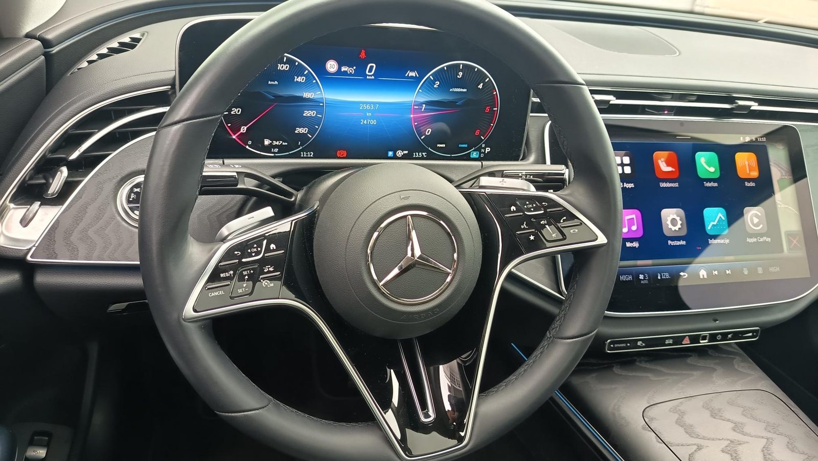 2025 Mercedes-Benz E-klasa Avantgarde — fotografija 15