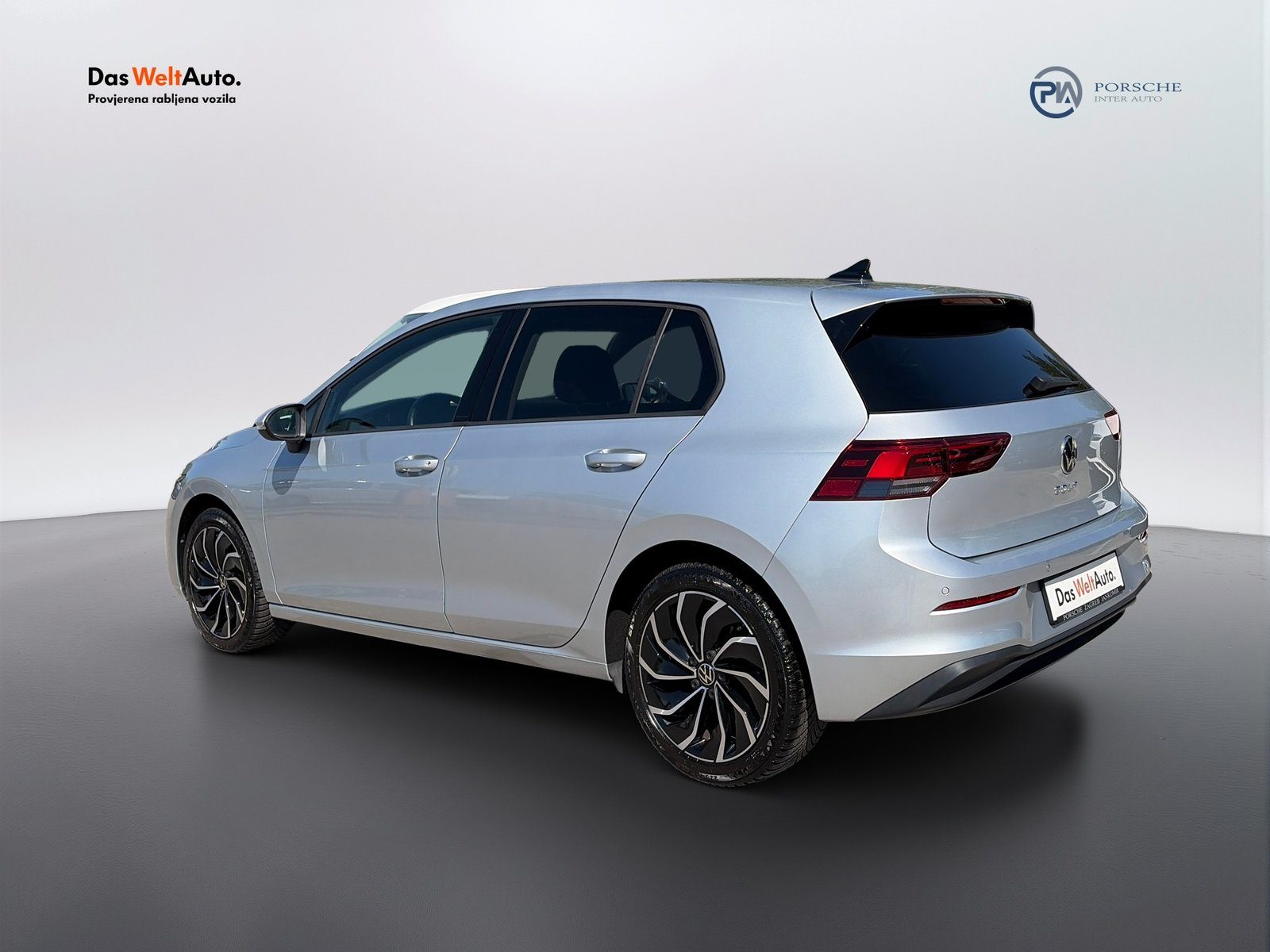 2023 Volkswagen Golf — fotografija 3
