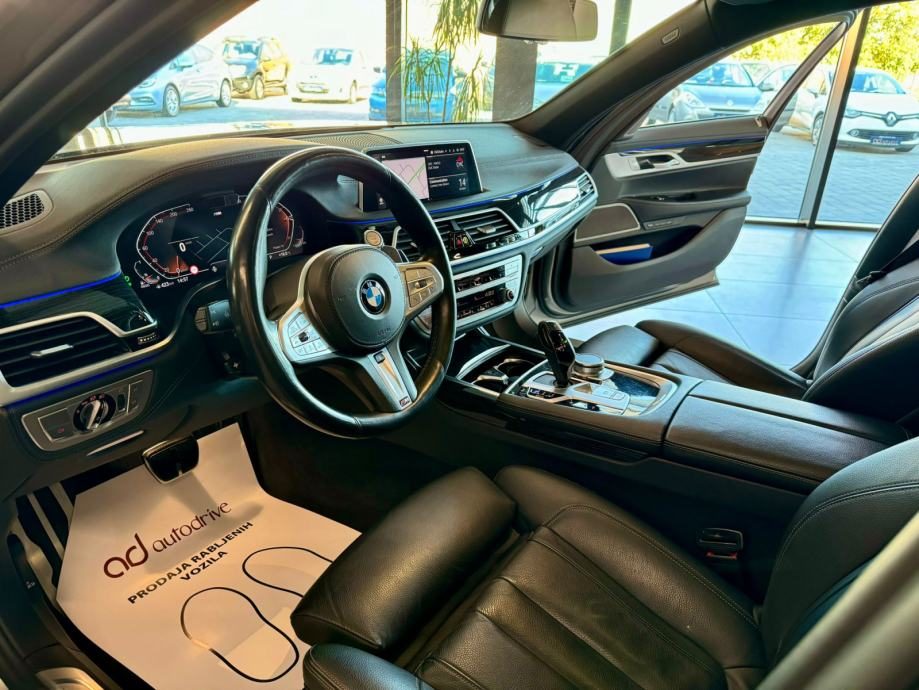 2021 BMW Serija 7 — fotografija 14