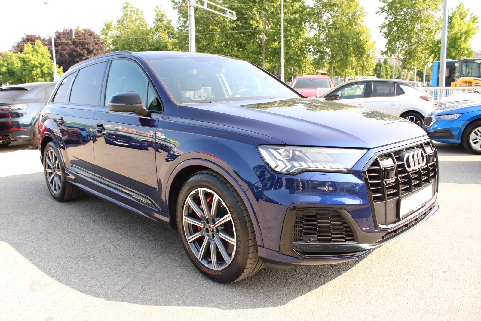 2021 Audi Q7 — fotografija 3