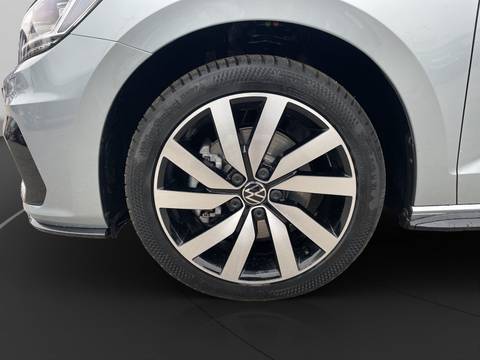 2026 Volkswagen Touran R-Line — sličica 20