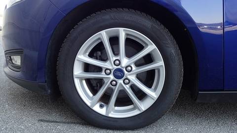 2017 Ford Focus — sličica 15