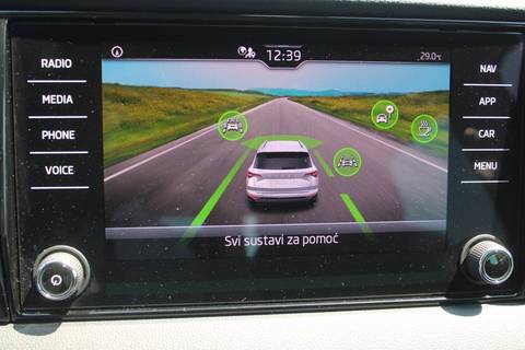 2025 Škoda Karoq — sličica 17