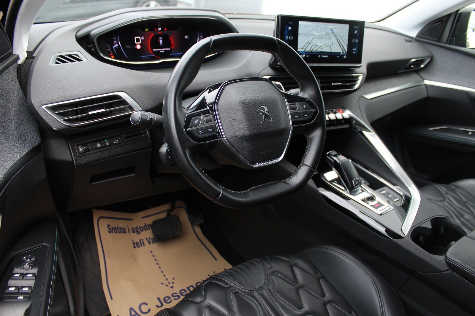 2022 Peugeot 5008 — fotografija 8