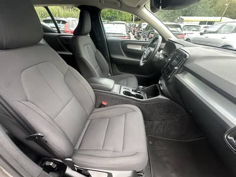 2020 Volvo XC40 — sličica 6