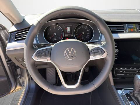 2023 Volkswagen Passat Variant — sličica 9