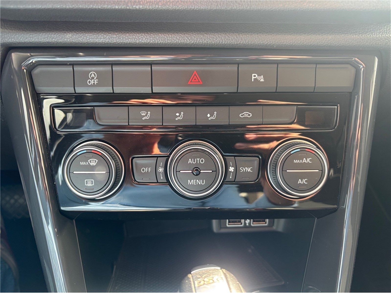2018 Volkswagen T-Roc — fotografija 12