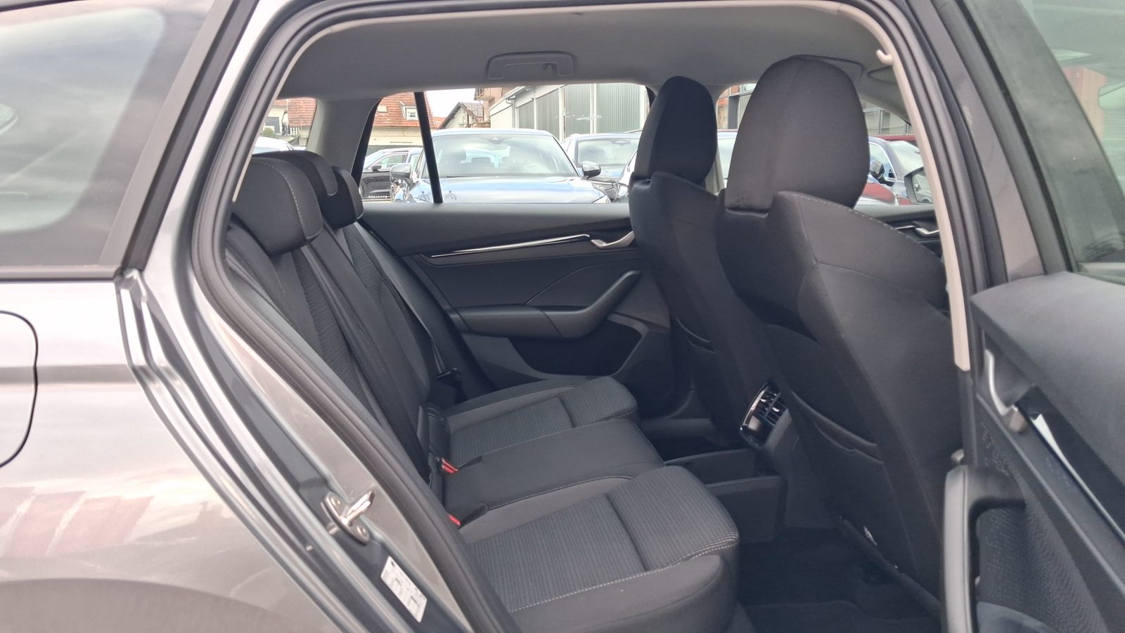 2024 Škoda Octavia Combi — fotografija 10