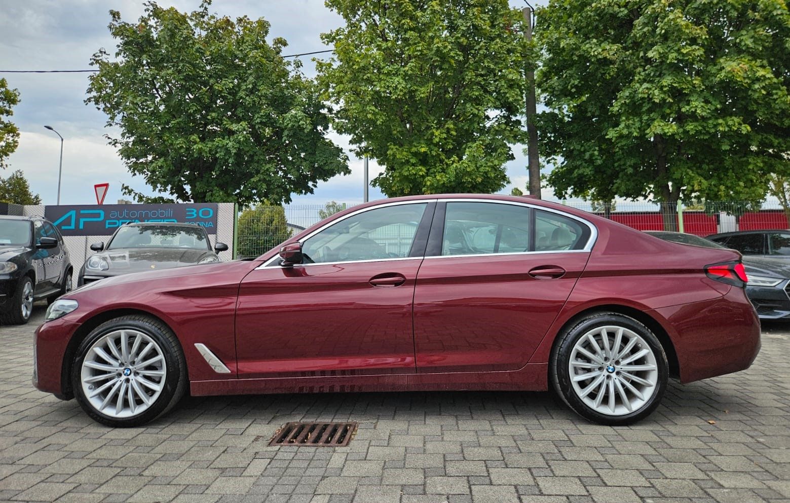 2023 BMW Serija 5 — fotografija 3