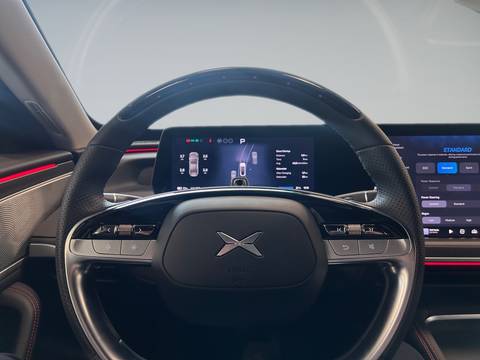 2025 XPENG P7 — sličica 17
