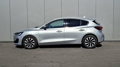 2022 Ford Focus — sličica 2