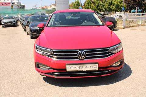 2022 Volkswagen Passat Variant — sličica 2