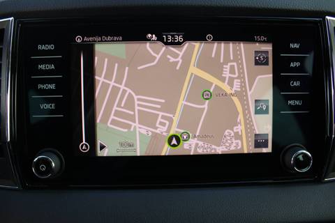 2022 Škoda Karoq — sličica 20