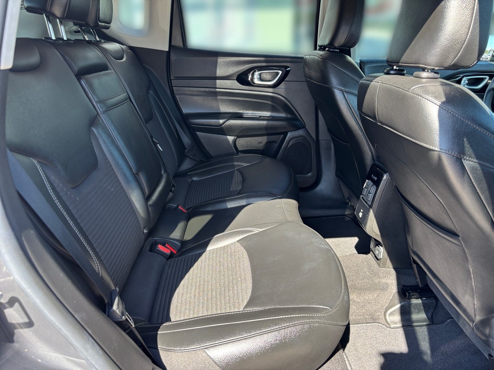 2022 Jeep Compass — fotografija 21