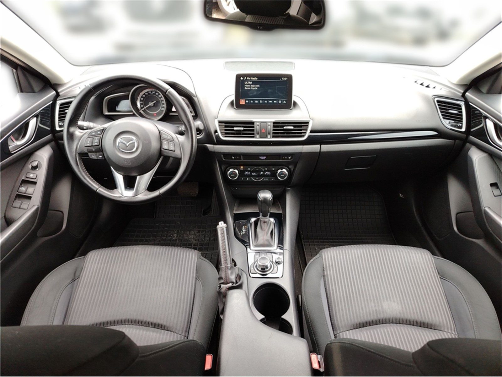 2015 Mazda MAZDA3 — fotografija 10