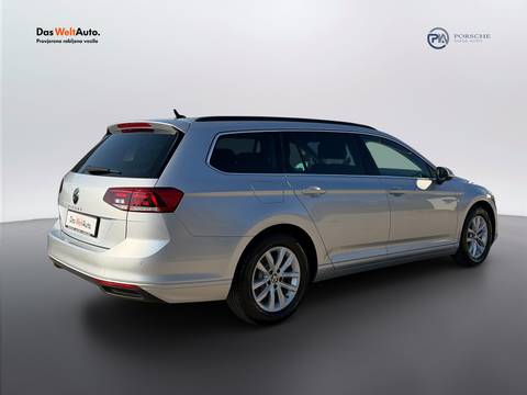 2021 Volkswagen Passat Variant — sličica 8