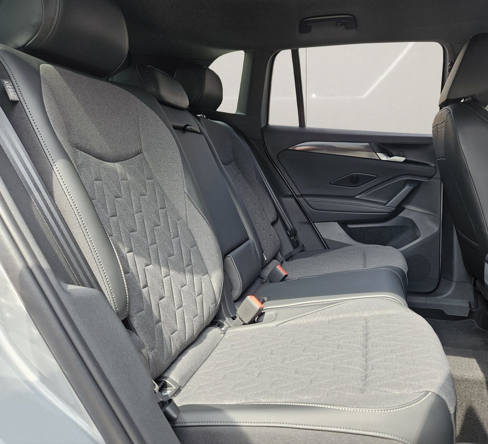 2026 Volkswagen Tiguan — fotografija 12