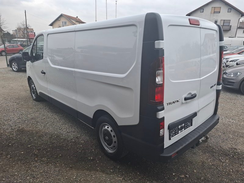 2018 Renault Trafic — fotografija 8