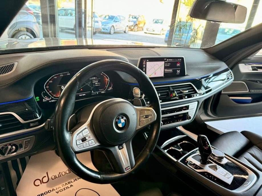 2021 BMW Serija 7 — fotografija 15