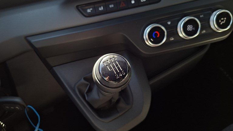 2024 Renault Master — fotografija 15