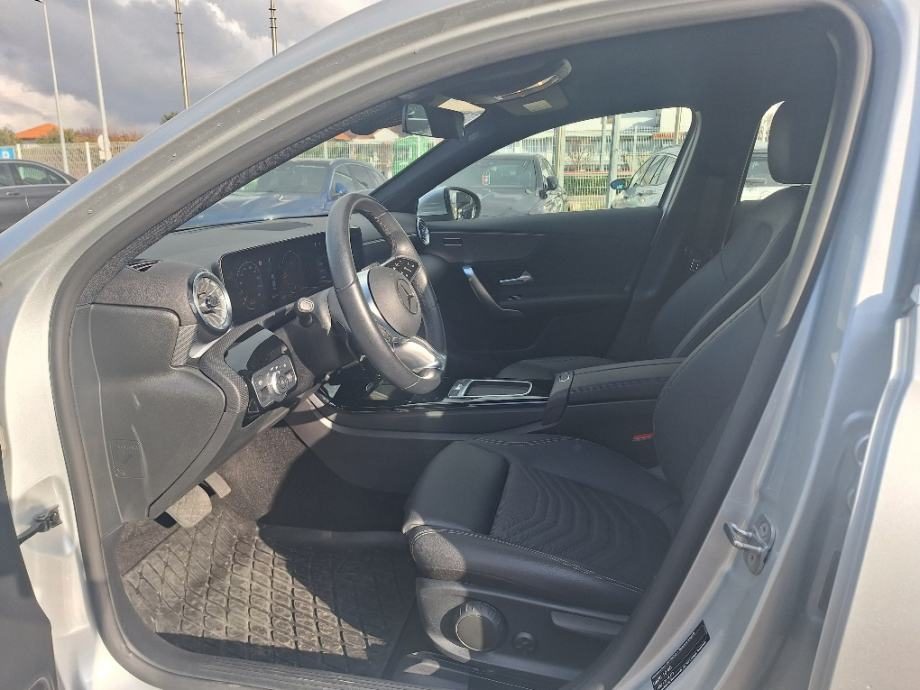 2023 Mercedes-Benz A-klasa — fotografija 7