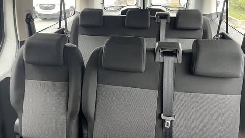 2021 Opel Vivaro — sličica 15