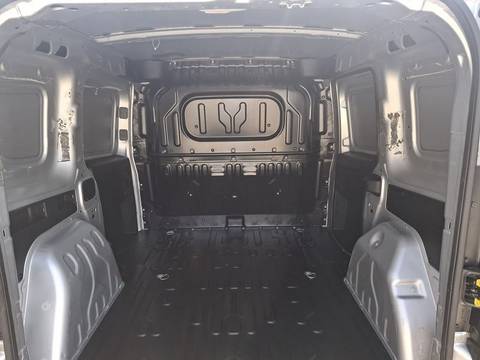 2016 Opel Combo — sličica 7