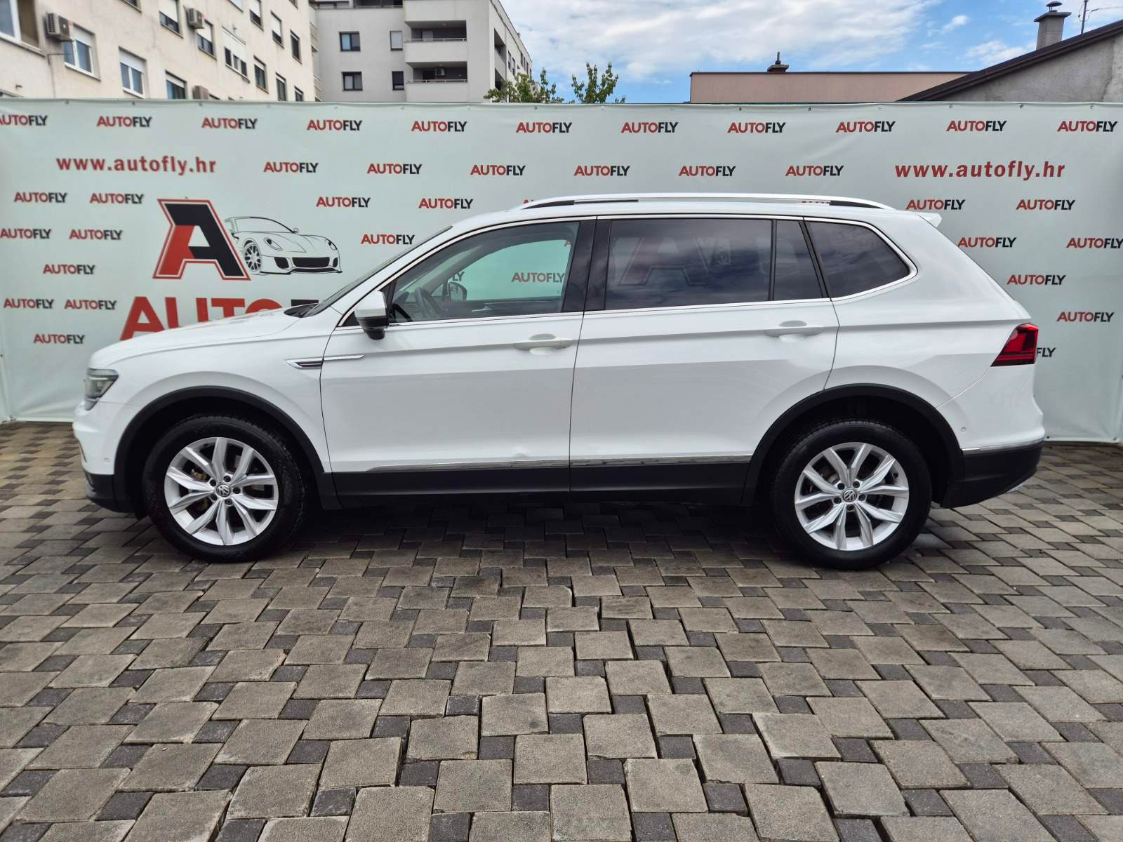 2019 Volkswagen Tiguan Highline — fotografija 4