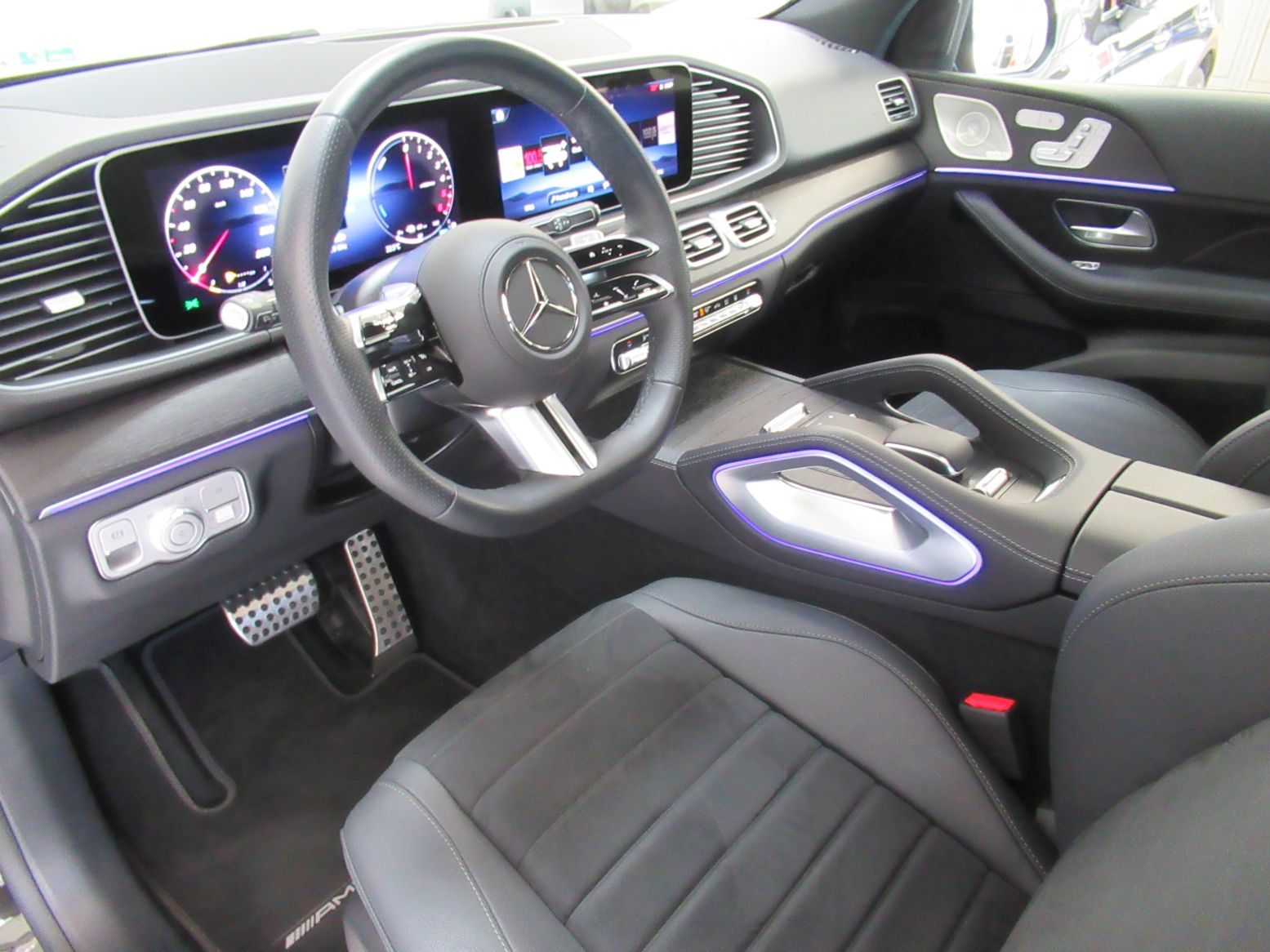 2025 Mercedes-Benz GLE — fotografija 17