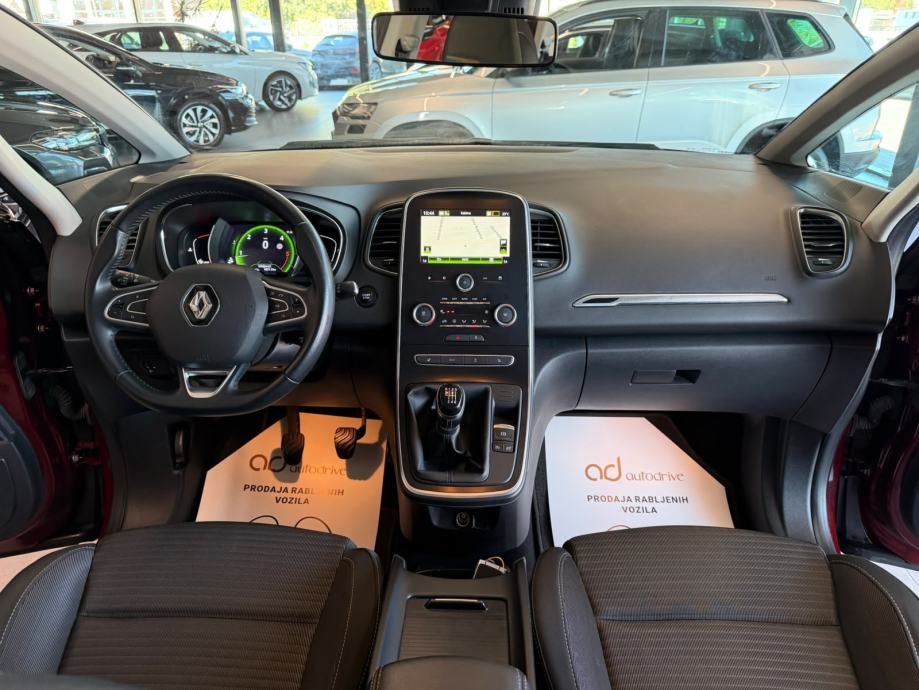 2020 Renault Grand Scenic — fotografija 16