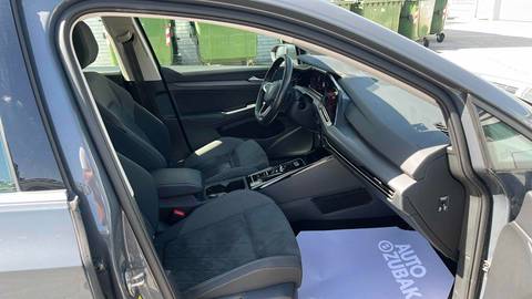 2024 Volkswagen Golf — sličica 10