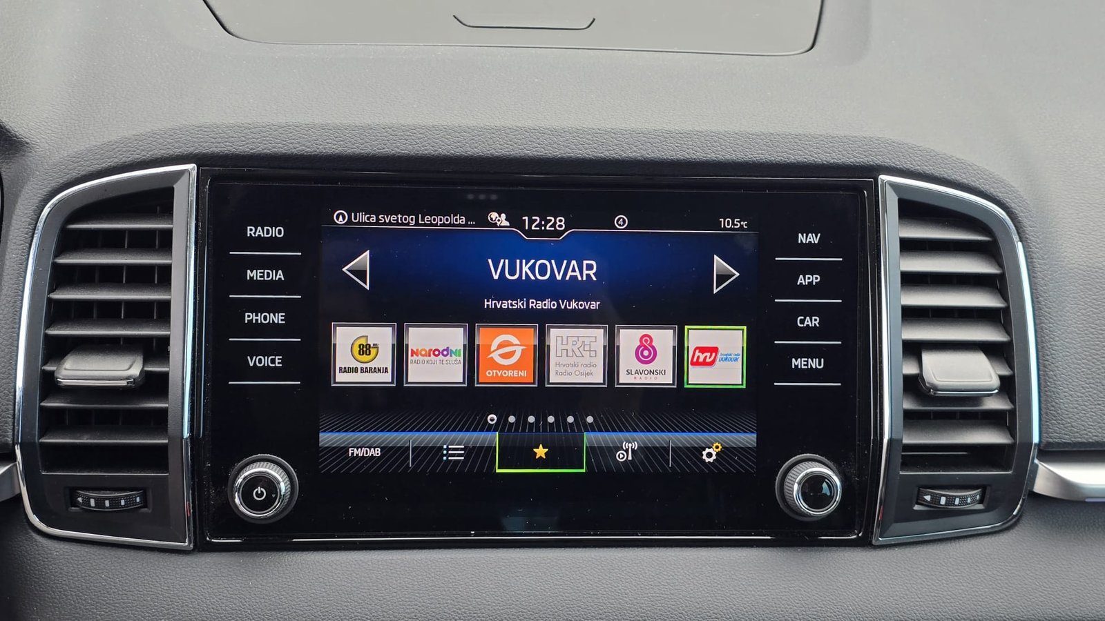 2023 Škoda Karoq — fotografija 14