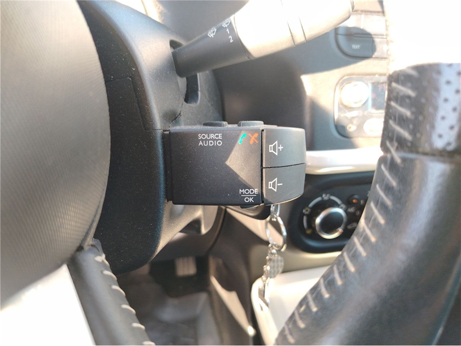 2015 Renault Twingo — fotografija 16
