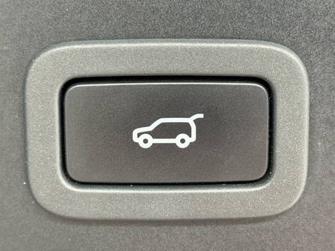 2018 Land Rover Range Rover Velar — sličica 23