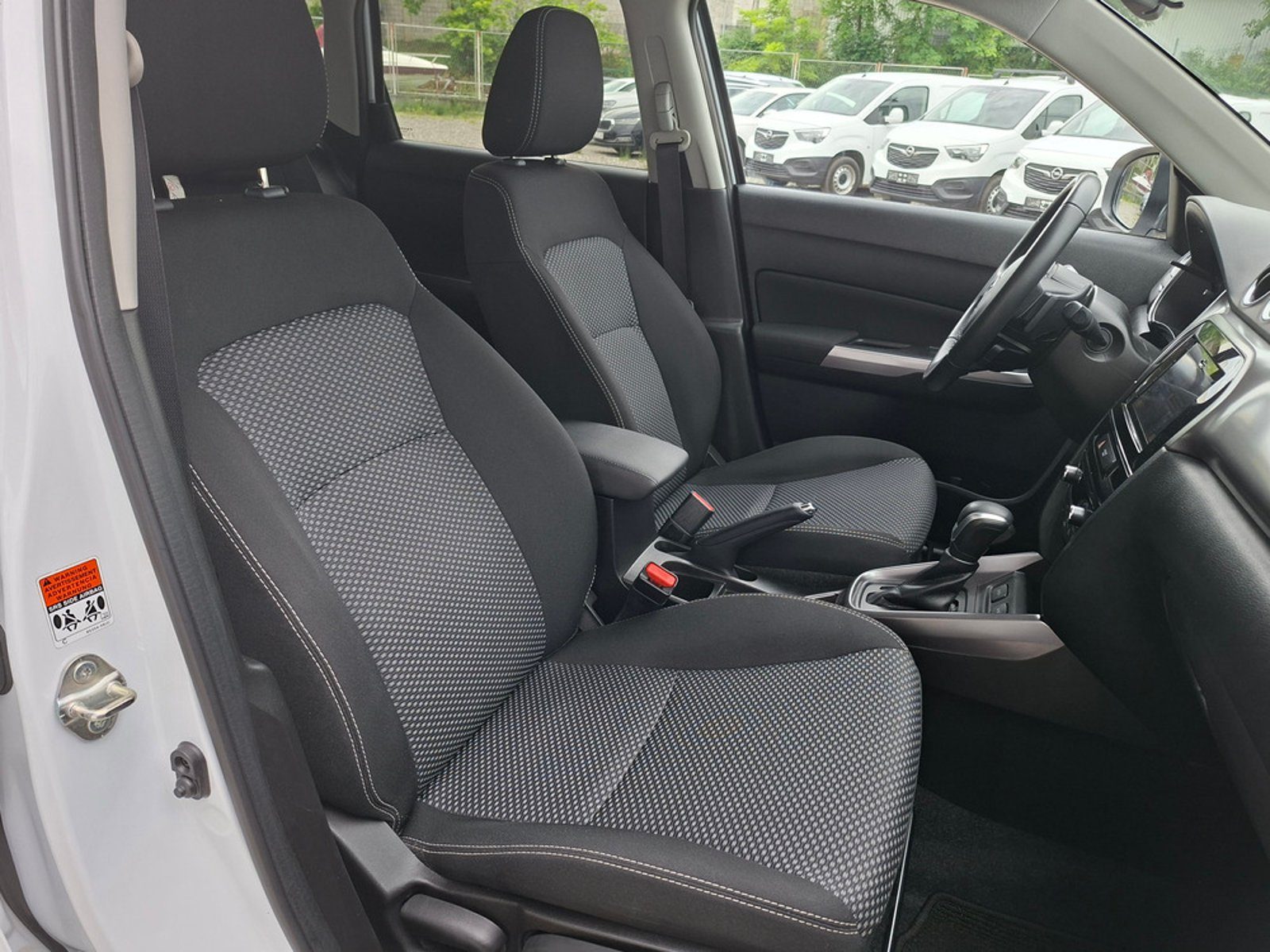 2023 Suzuki Vitara — fotografija 11
