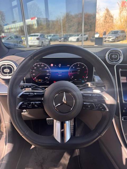 2024 Mercedes-Benz GLC — sličica 12