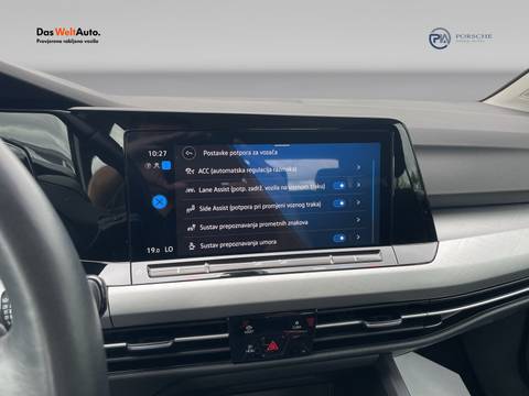 2022 Volkswagen Golf — sličica 17