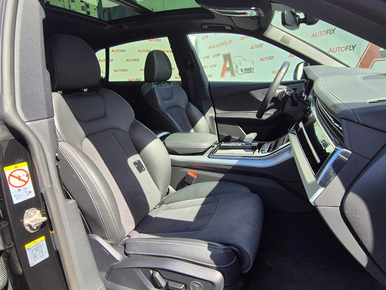 2025 Audi Q8 S line — fotografija 18