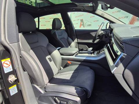 2025 Audi Q8 S line — sličica 18