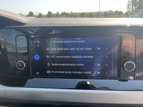 2024 Volkswagen Golf — sličica 27