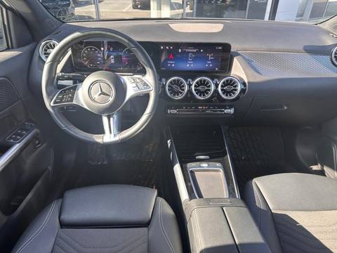 2025 Mercedes-Benz GLA — sličica 13