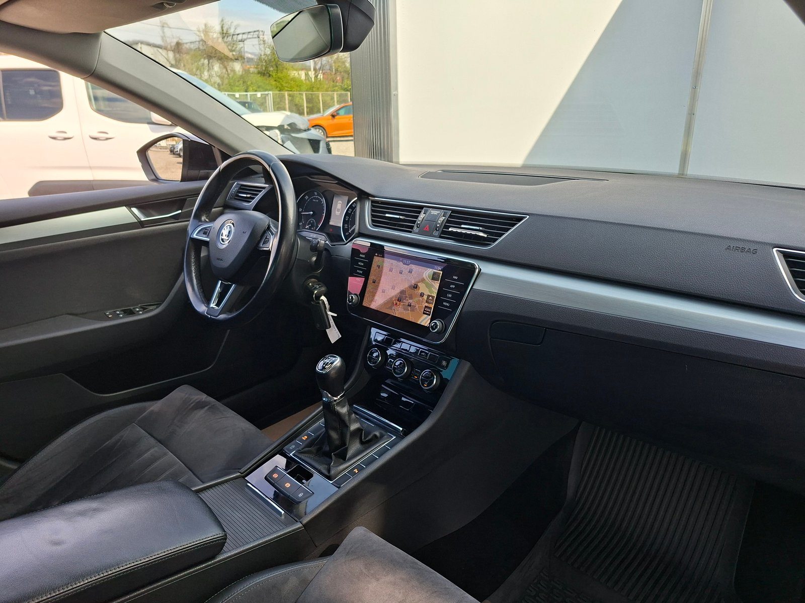 2018 Škoda Superb — fotografija 10