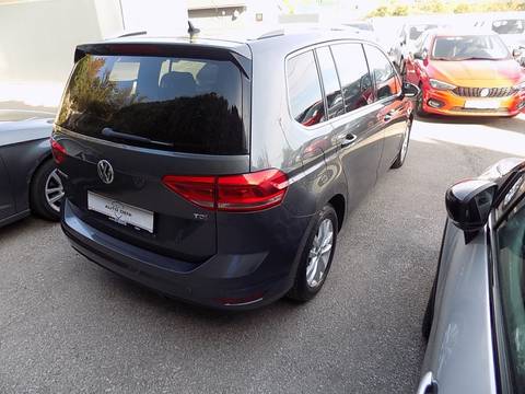 2016 Volkswagen Touran — sličica 3