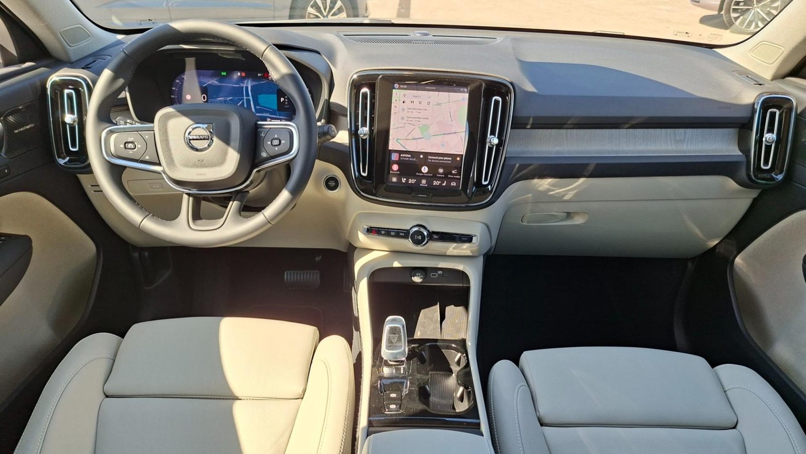 2026 Volvo XC40 — fotografija 9