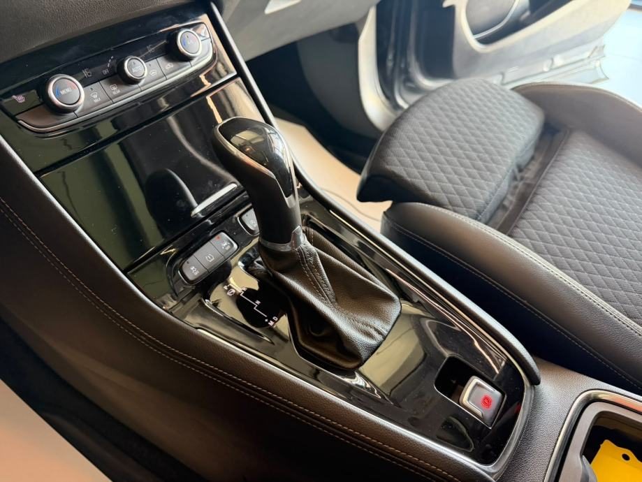 2019 Opel Grandland — fotografija 19