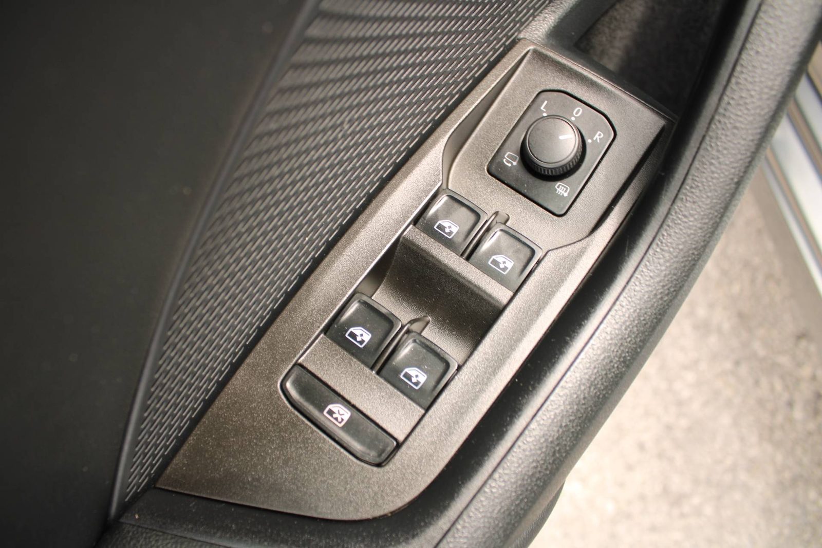 2023 Škoda Octavia Combi — fotografija 14