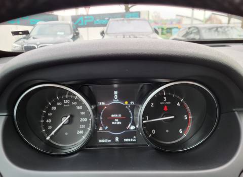 2017 Land Rover Rover — sličica 21
