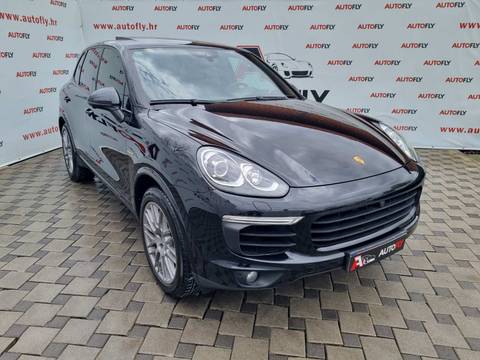 2015 Porsche Cayenne — sličica 3