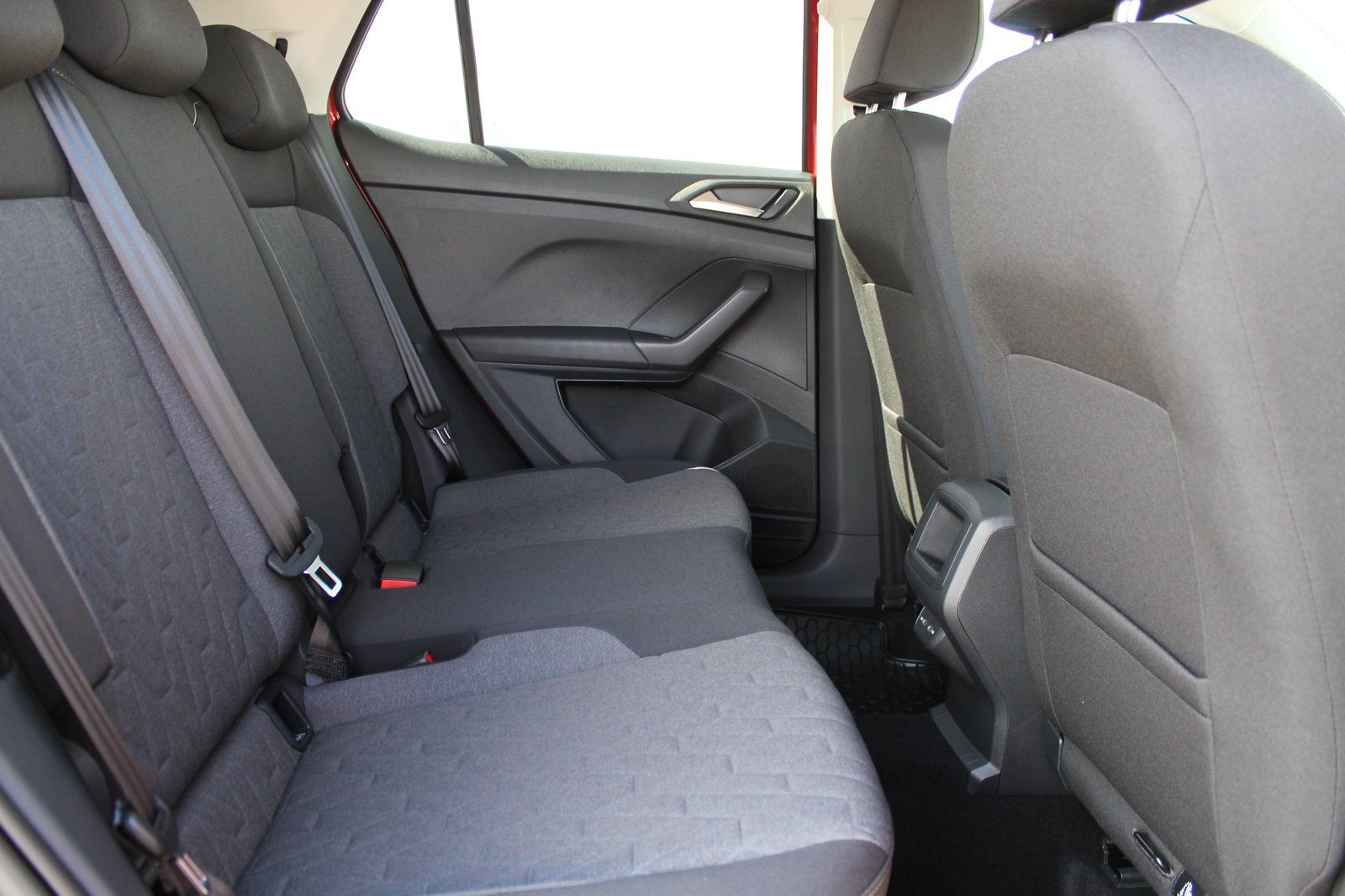 2026 Volkswagen T-Cross — fotografija 13
