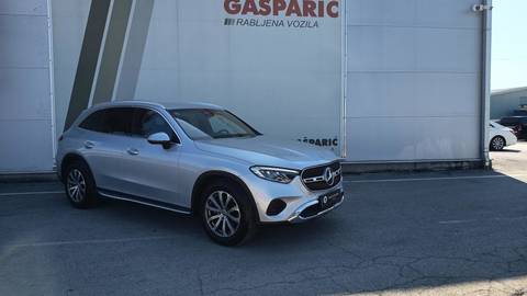 2025 Mercedes-Benz GLC Avantgarde — sličica 2